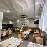 拉佩斯酒店 3* 蓬泰代拉