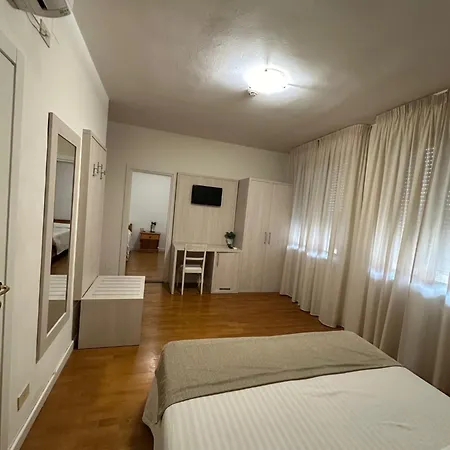 Szálloda La Pace Pontedera