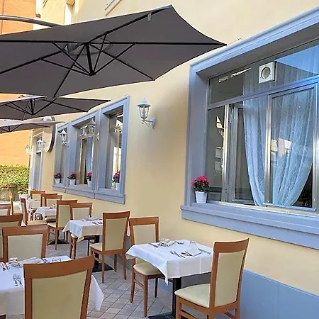 La Pace Hotel 3*